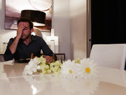 少女与继父享受浪漫舔穴性爱不断后入骑乘