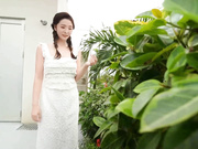 杨幂白嫩美腿诱惑展示美乳绝版无码写真