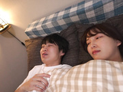 [FOCS-202] 結婚式前夜NTR 大嫌いな元カレに脅されて… 眠る婚約者の隣で強引に生チ●ポを突っ込まれて快楽に溺れた花嫁 美波汐里 - 3of5