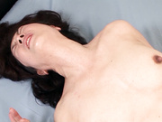 [BRV-094] 生中出し大好き◆ニッコリ大満足 変態アラフォーおばさんに 濃厚膣内射精スペシャル！ - 2of5