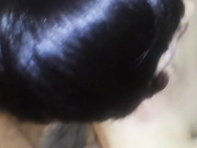 调戏正打电话的情人边接电话边玩口交、足交