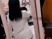 21岁反差大学生 黄欣柔 被约炮大神曝出性爱视频 清纯美女穿性感女仆装跪地舔屌 撅起翘臀被后入爆操