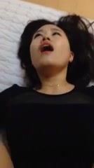 小骚货浪叫抠逼