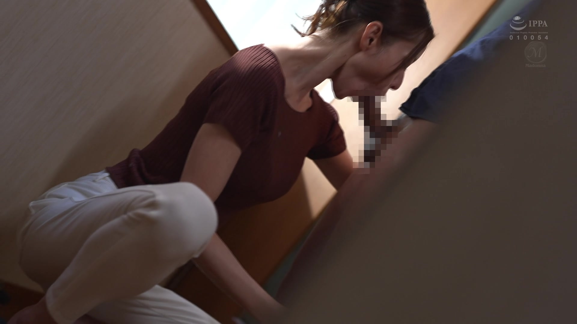 ROE-543 『門限17時』の彼女とデートをした後は‘彼女の母親’と ≪彼女の妹≫作りの中出しSEXをしています―。 葵百合香 - 4of5