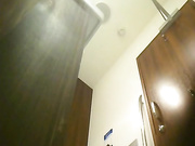 商场坐厕马桶内置高清针孔偷拍逼逼清晰可见毛毛性感