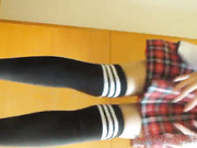 对白有趣牛人冒充星探忽悠想一夜成名暴富的90后美女拍写真难得一见的白虎嫩逼