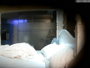 情趣酒店帘子房偷拍纹身小混混和小女友激情还拿手机自拍对白清晰