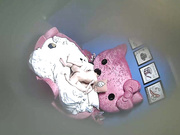 小旅店哈喽猫大圆床TP年轻小情侣开房小伙一开始用手就搞得妹子好爽