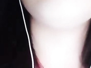 初生牛犊不怕虎运动服学妹不戴口罩户外勾引滴滴司机剥光猪车震然后去商场厕所嘘嘘