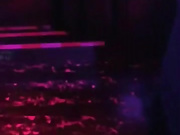 1000块你就能操到我嘛 高颜值主播琳女神酒吧勾搭帅哥到居民楼下玩野战定好改天再来对白清晰