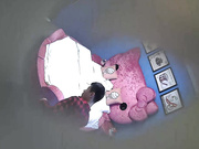 特色小旅馆哈喽KT圆床偷拍愣青小伙和大奶少妇激情啪啪前情深一吻