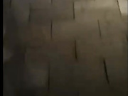 白嫩良家型少妇公园勾搭中年大叔到小旅馆啪啪