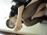 最新商场全景黑丝知性女主管穿闷骚紫内裤 微毛肥阴唇搞起来绝对爽