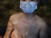 逼毛性感大胆红衣美女主播半夜和粉丝小哥路边绿化带野战不时有车路过也不怕