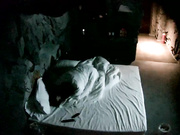 没啥性经验的小伙和大胸小女友吃饱饭玩一会大奶子啪啪干得猛被骑几下就射了