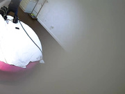 酒店偷拍一看就是男女出来偷情,进来就被扒光开操,2人激情特别高前后被男的射了3次,美女年轻胸大漂亮,男的真矬!