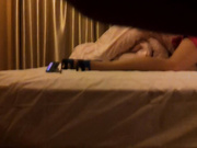 铁粉四哥请女网友吃大餐灌倒去宾馆开房亲个小嘴淫猥一下720P高清无水