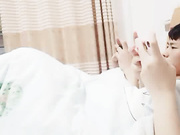 气质学院派美女星星丫头和纹身小混混同居男友吃完饭做爱这男的口活不错