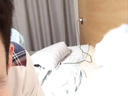 样子猥琐的排骨瘦男东江大酒店约炮明星颜值的北京外围女啪啪