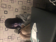 美女汽车销售员为了完成业绩下班和客户吃饭喝的迷迷糊糊带到酒店慢慢扒掉短裤线插嘴在干逼,颜值很不错!