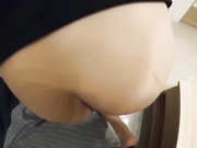 台湾黑丝爆乳女神『蓝媚儿』勾引快递做爱 无套猛操中出 国语对白