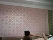 胖男找了个苗条身材妹子做服务 穿上肉丝口交舔菊舔遍全身非常诱人