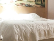 老哥探花选了两个大奶熟女双飞啪啪 轮流大力猛操上位骑乘抽插非常诱人