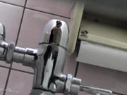 特攻队系列这期美女多潜入大学校园蹲守女卫隔间连拍青春漂亮学生妹方便特写B出来再拍脸