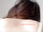 獨家推薦 趁女友上班不停挑逗氣質漂亮美女表妹 終於客廳床上輪流爆操高潮直叫不要 有點不好意思國語1080P高清