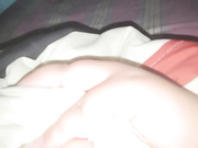 人妻她老公出差 去她家操她 孩子还在旁边