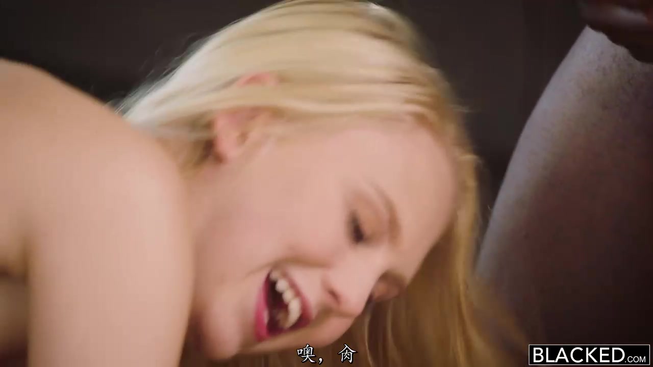 中文字幕 漂亮家政女孩犯错被主人惩罚后彻底臣服，让主人和他的朋友两根大鸡巴啪啪狠狠地肏入撞击