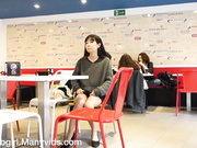 曾經火爆網絡的“迪卡儂門”主角littlesubgirl戶外餐廳露出 道具插穴自慰表情銷魂～1080P原版高清