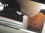 搜索了一下还没有流出过的美罗城ysk系列车站靠窗篇第21季