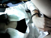 放学后漂亮学妹在房间自慰，手法娴熟！刺激无比！