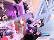 KTV现场直播丝袜少女被鸡巴深喉呕吐爆草深入